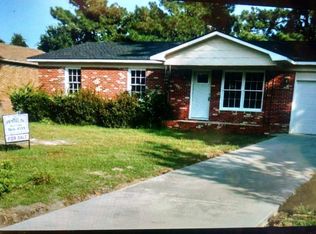 925 Bucknell Rd, Fayetteville, NC 28311