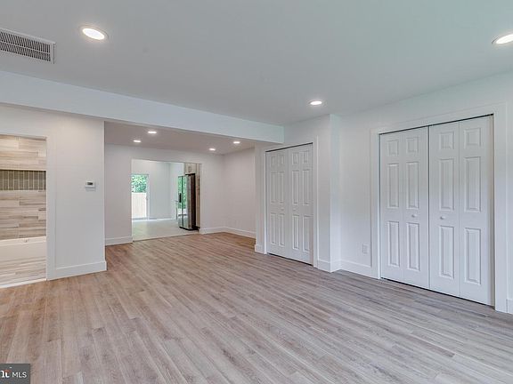 5th image of 206 Kinsley Rd