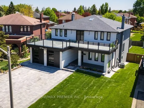 157 Jeanne Dr, Vaughan, ON L4L 1X8