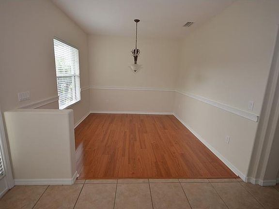 4th image of 307 White Ibis Ln