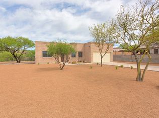 1204 Noche Ct, Rio Rico, AZ 85648