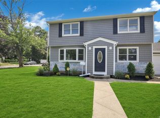 1551 Fraser Ave, Merrick, NY 11566