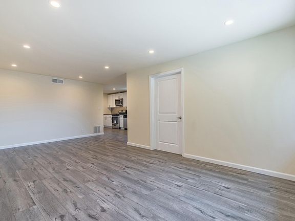 5th image of 7100 Coldwater Canyon Ave APT 3