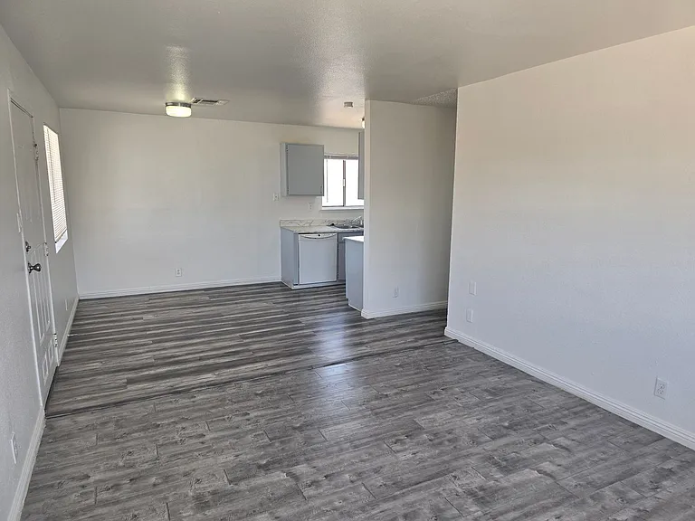 1724 Breckenwood Ct — Photo 37