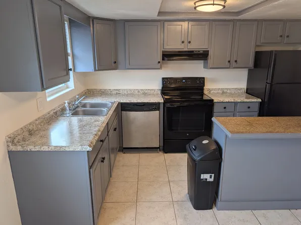 2609 N Oleander Ave APT 17, Daytona Beach, FL 32118