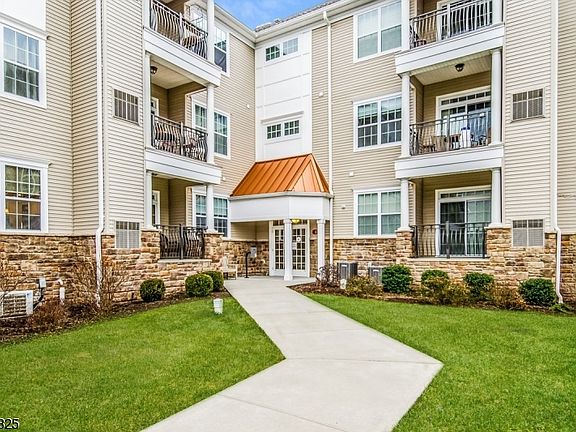 3rd image of 7202 Minuteman Ln #7202