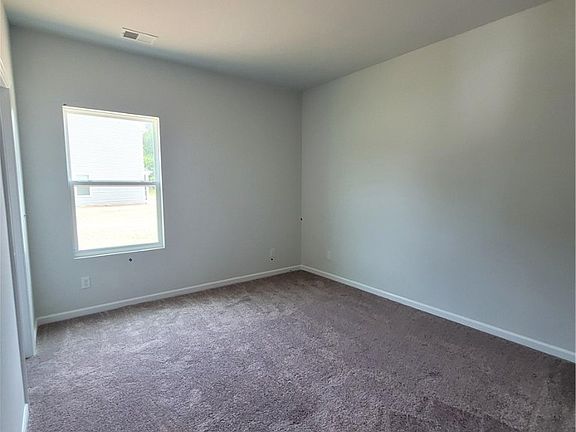 4th image of 71 Blueberry Court NE