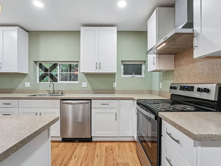 21567 Starrett Hill Dr — Photo 25