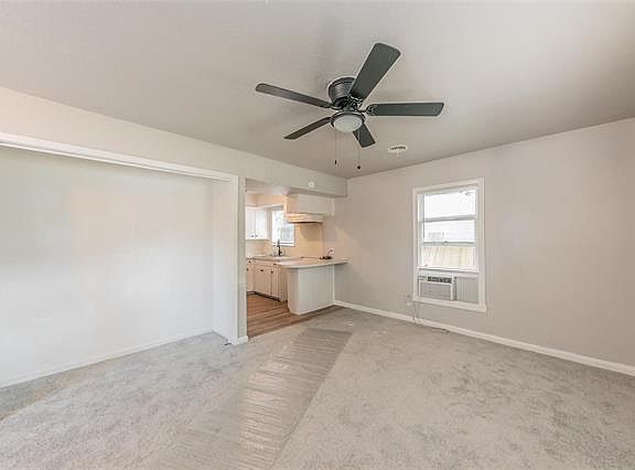 3rd image of 1020 Brown Trl