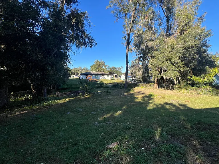 817 W Florence Ave — Photo 16
