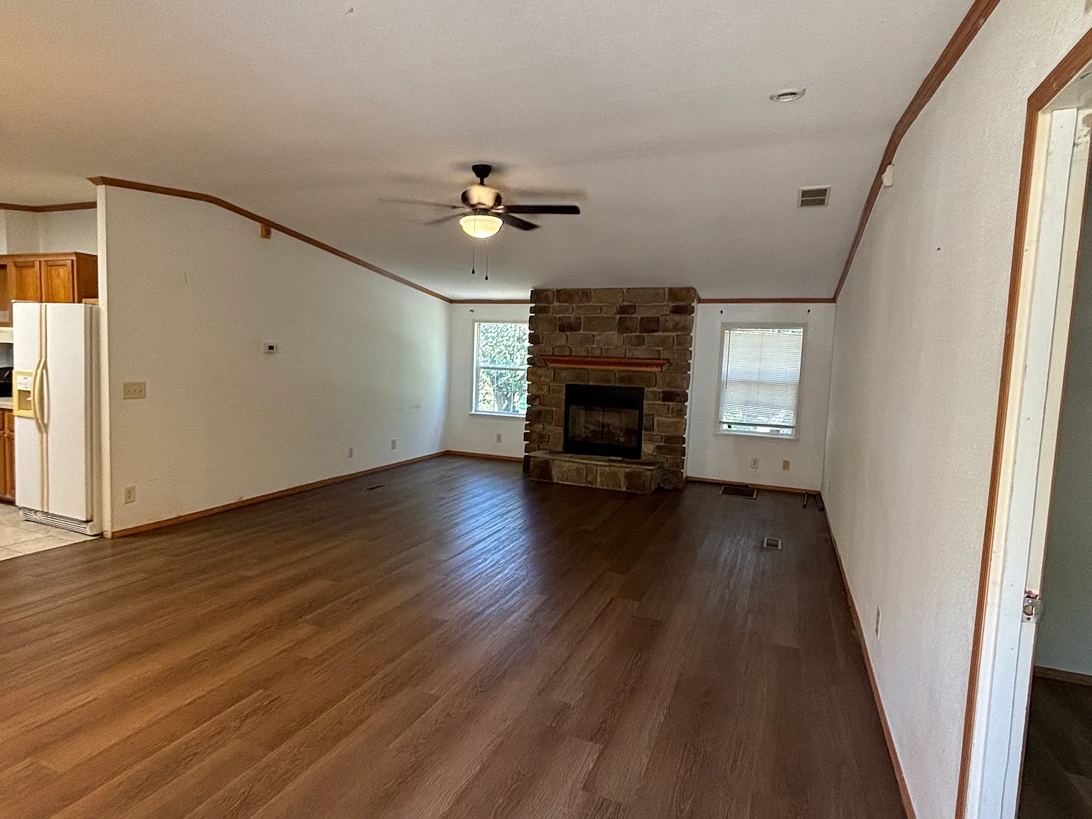 3 bed, 1566 sqft, $1,550 — Photo 2