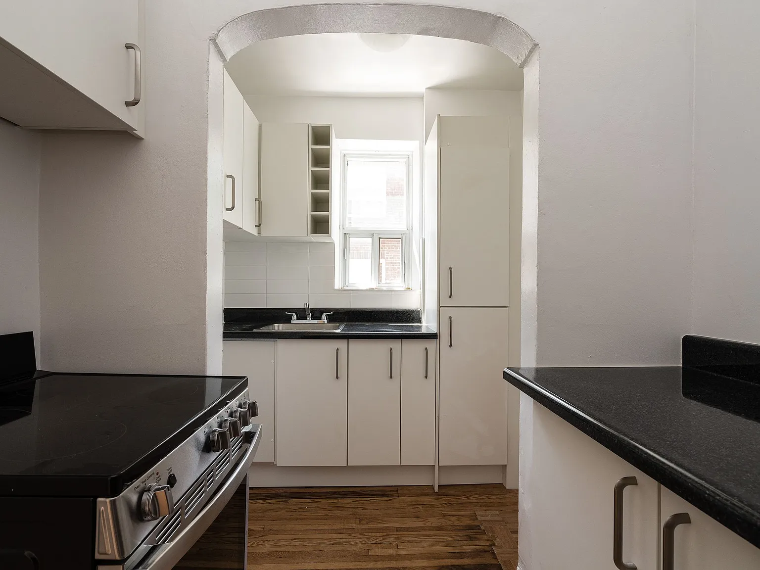 1510 Bathurst Street — Photo 3