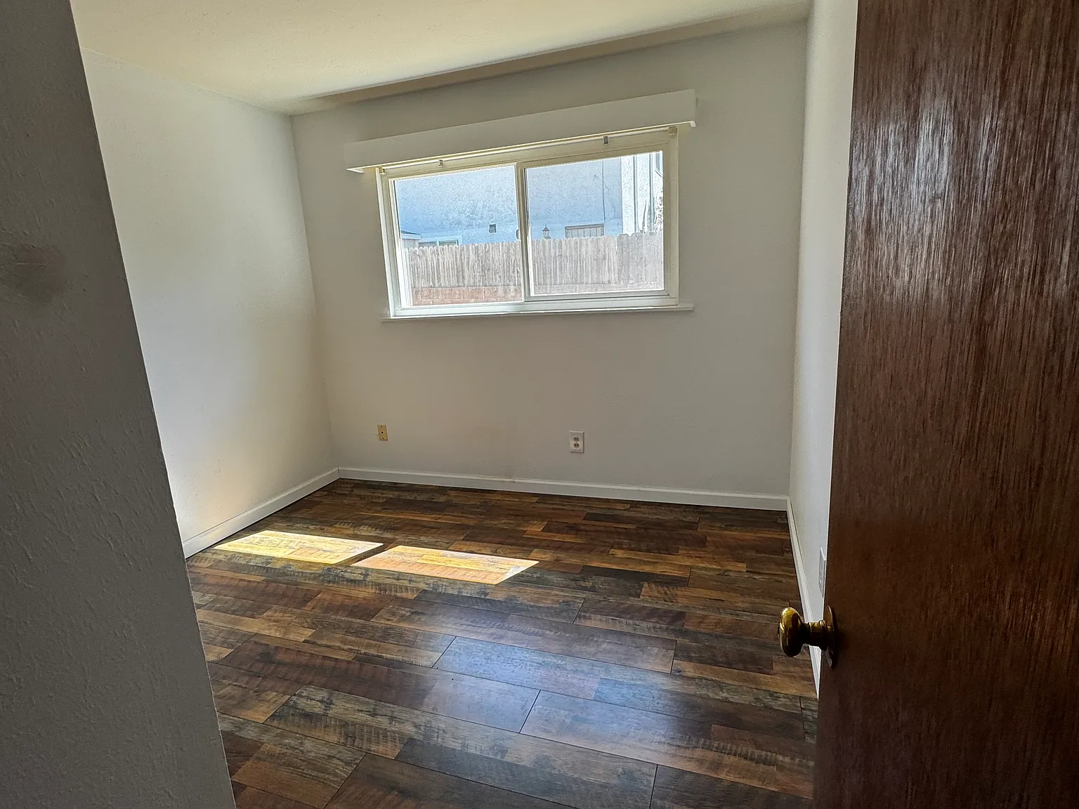 3 bed, 1200 sqft, $3,000 — Photo 4