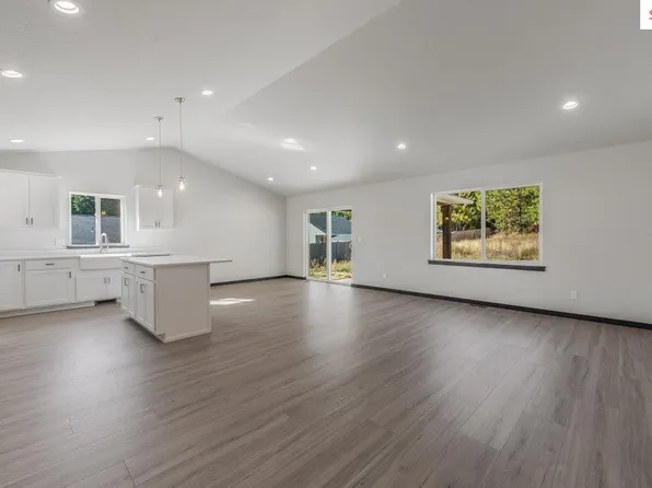 265 Durango Ln, Priest River, ID 83856