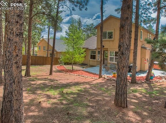 5th image of 688 Bradford Dr