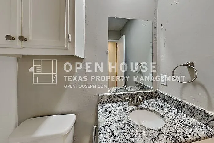 4819 Butterfield Rd — Photo 16