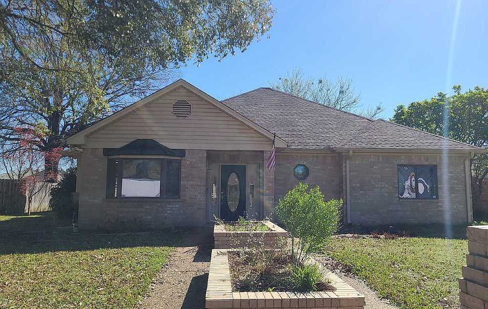 1st image of 50 Lanshire Dr