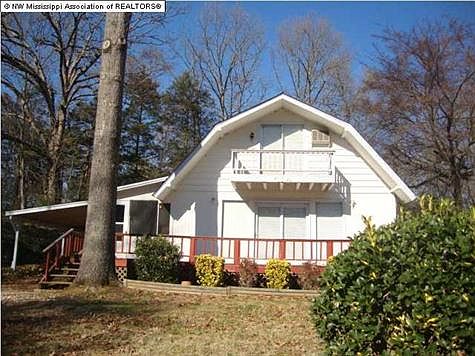 1st image of 714 Thunderbird Dr S