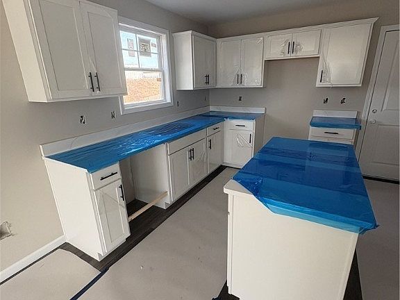 2nd image of 860 Shortridge Rd