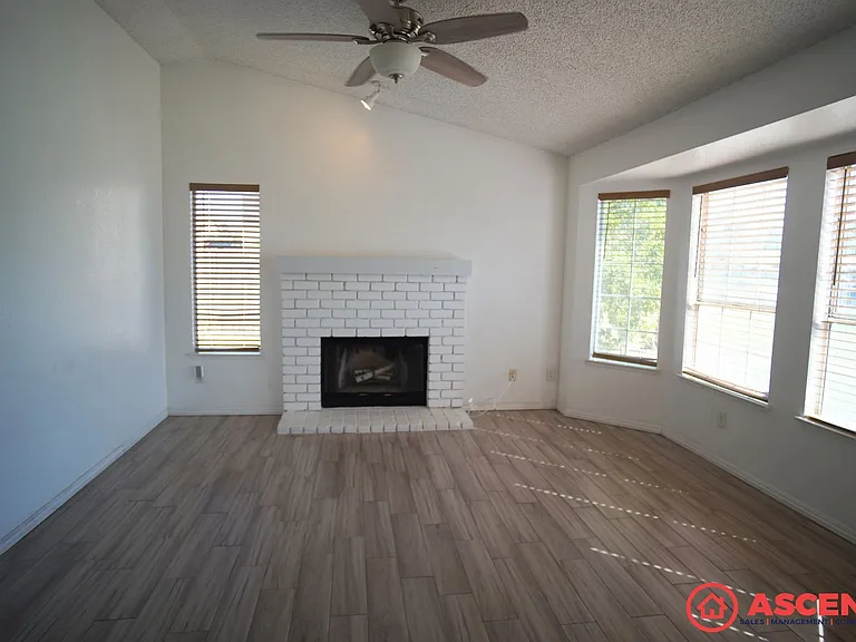 8012 Cold Spray Ct — Photo 3