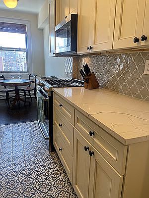 1st image of 315 E 68th St #16R