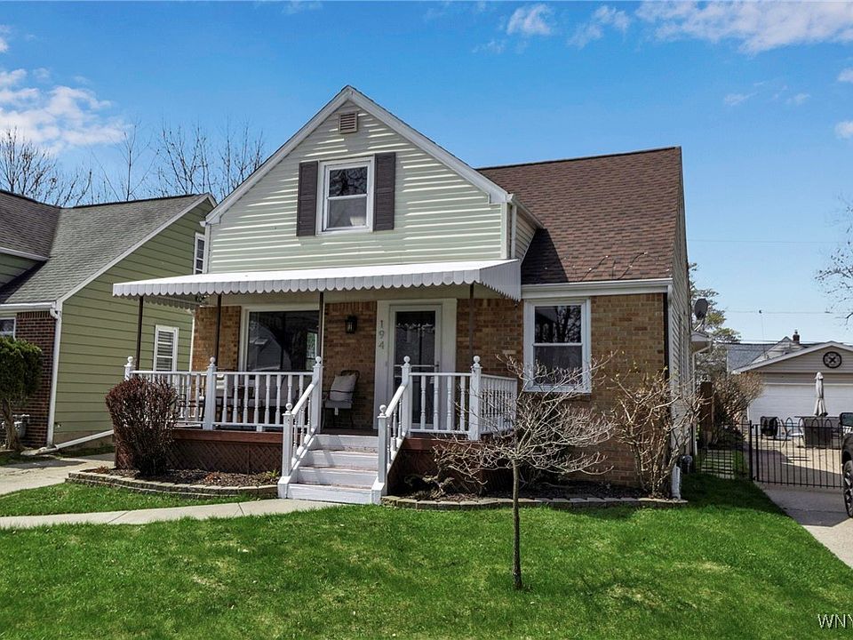 1st image of 194 Wellington Ave