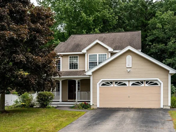 28 Pasture Drive, Manchester, NH 03102