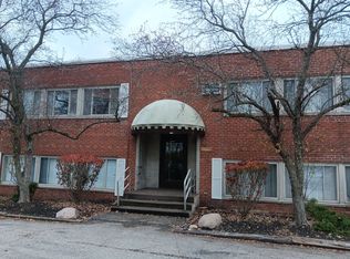 32850 Aurora Rd #200, Solon, OH 44139