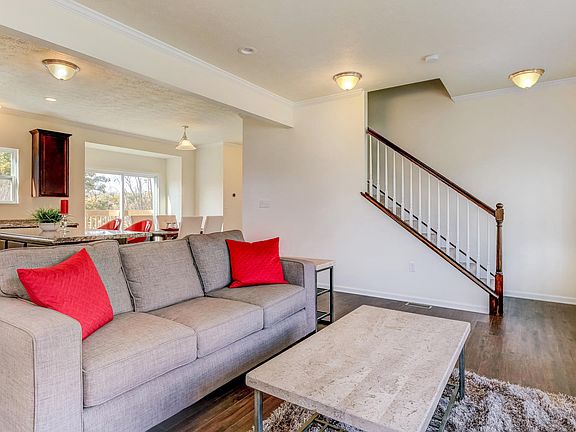 5th image of 142 Bradford Square Dr #Tipvns