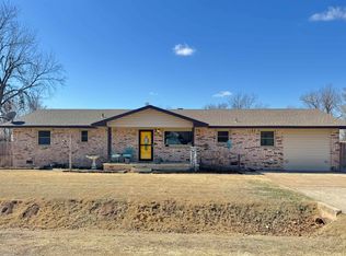 202 N Goltry St, Ames, OK 73718