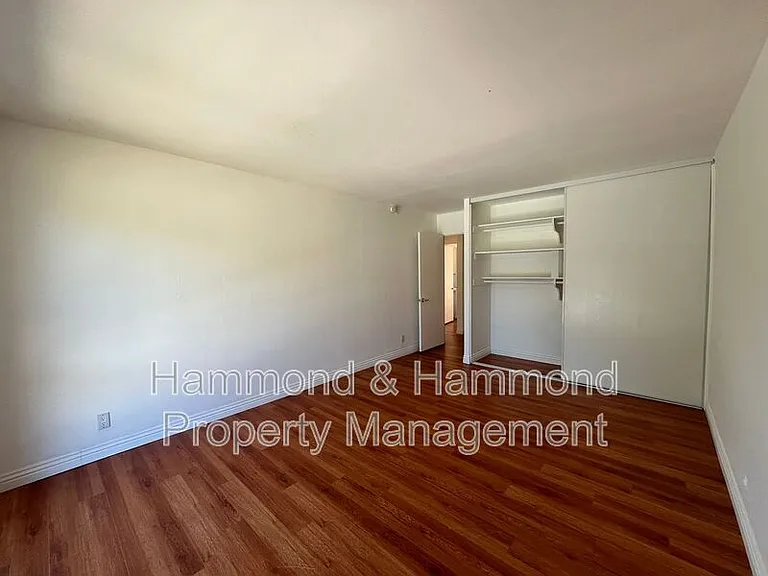 4527 Stark Ave — Photo 20