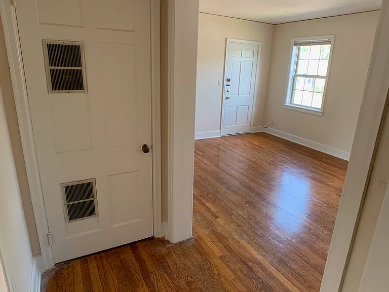 917 Oxmoor Rd #201 — Photo 32