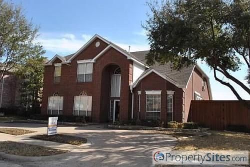 1st image of 1423 Charlotte Way
