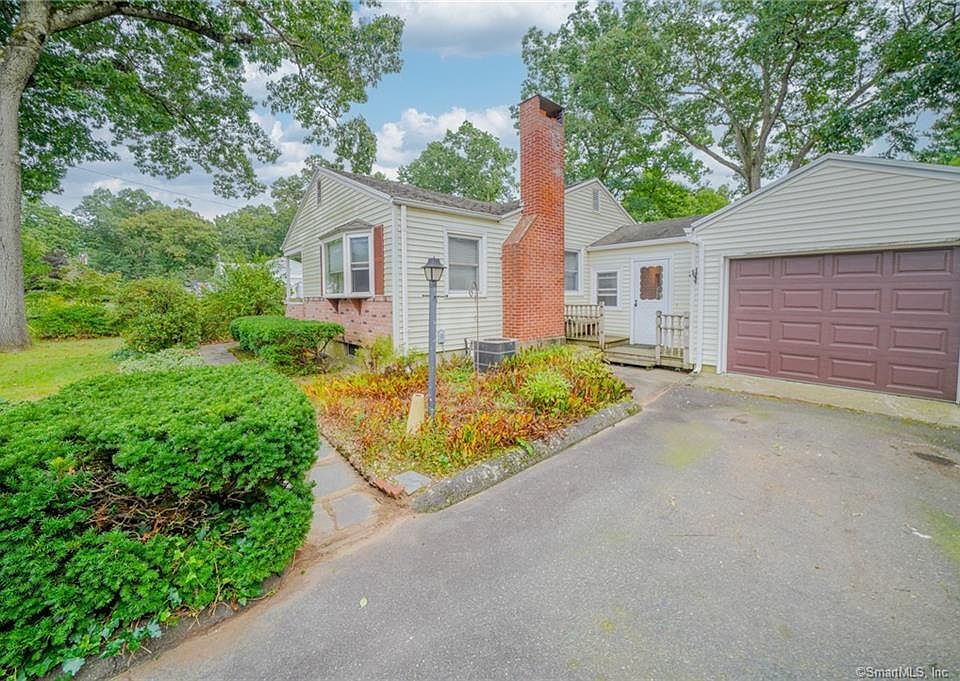 2 Fernwood Ave, Enfield, CT 06082 MLS 170598152 Zillow