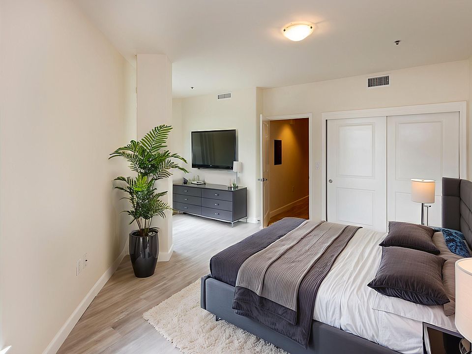 furniture is virtual