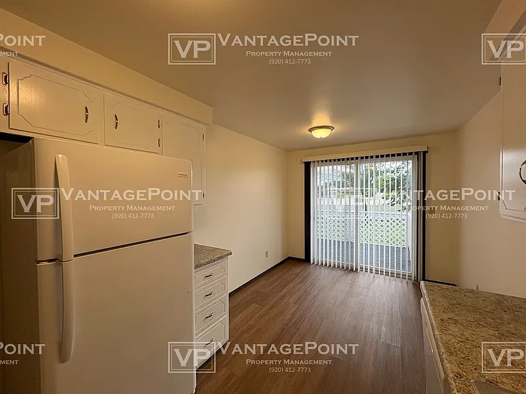 2571 Trojan Dr — Photo 4