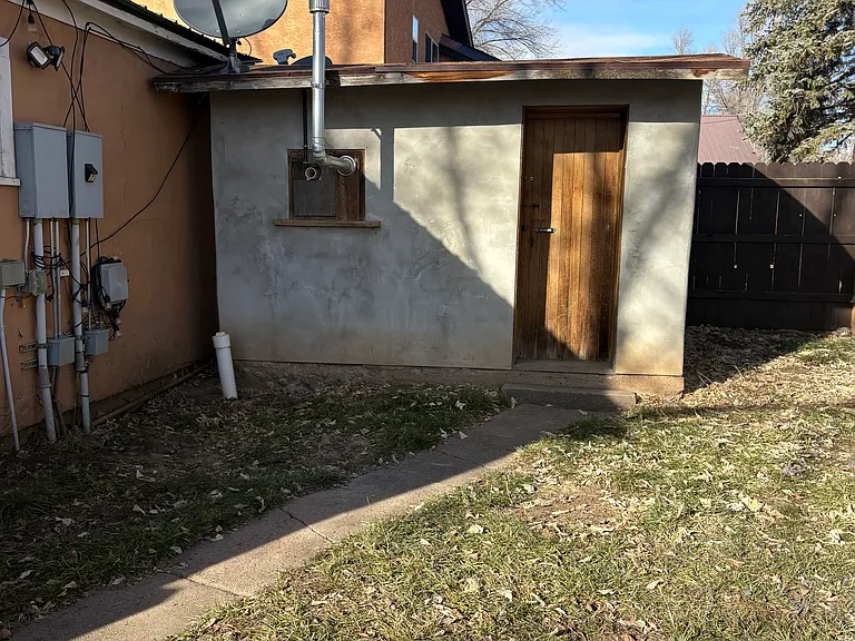 330 Browning Ave #B — Photo 5