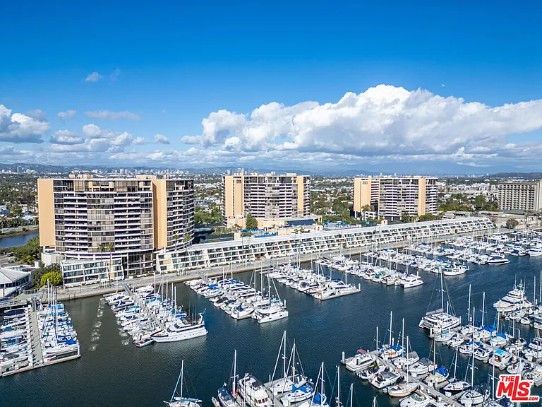 4316 Marina City Dr #1033 — Photo 45