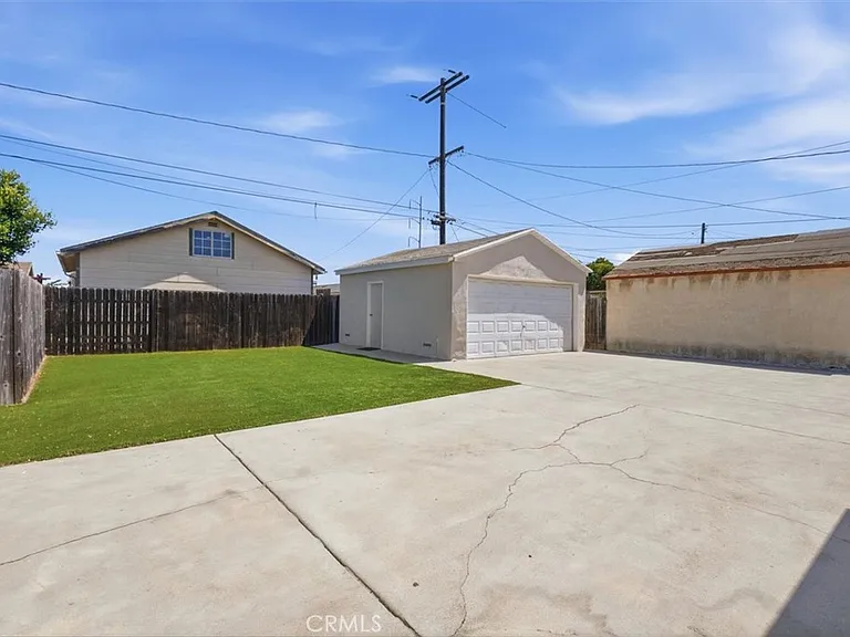 5117 W 133rd St — Photo 33