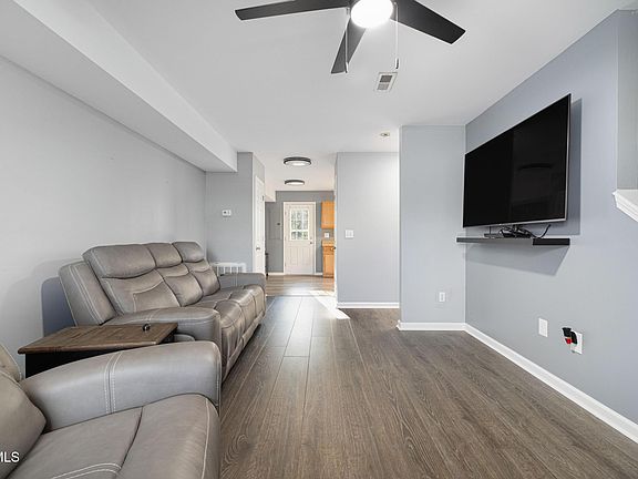 5th image of 568 Gray Station Rd APT 3