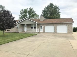 8145 Woodlane Rd, Germantown, IL 62245