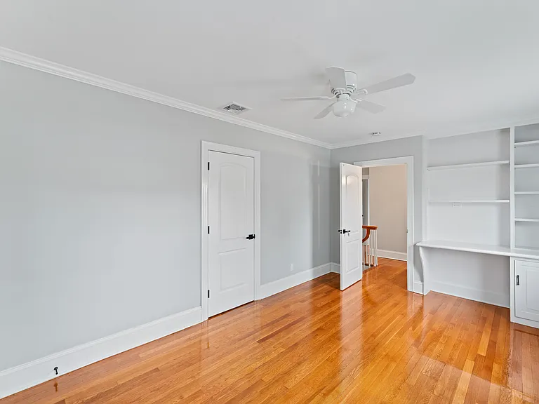 80 3rd St — Photo 30