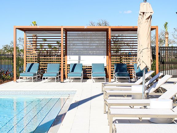 Canopy Resort-Style Pool
