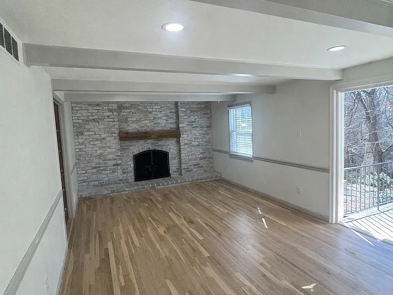 19100 Annapolis Way — Photo 8