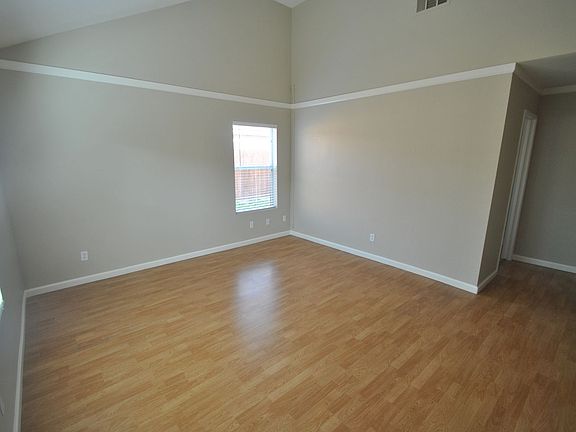 5th image of 5662 N Bailey Ct