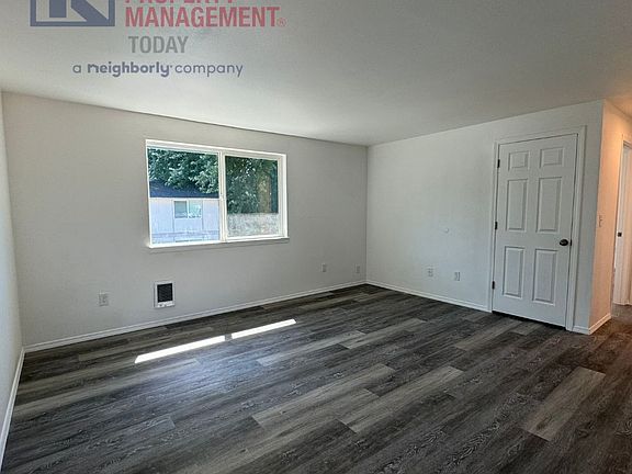 3rd image of 2302 I St NE APT 2