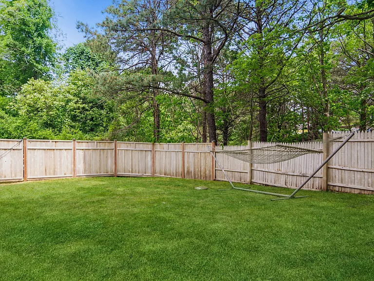 30 Longview Rd — Photo 27