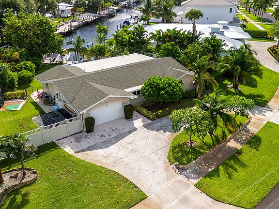 4th image of 745 Jacana Way Way