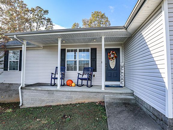 3rd image of 91 Scarlet Dr