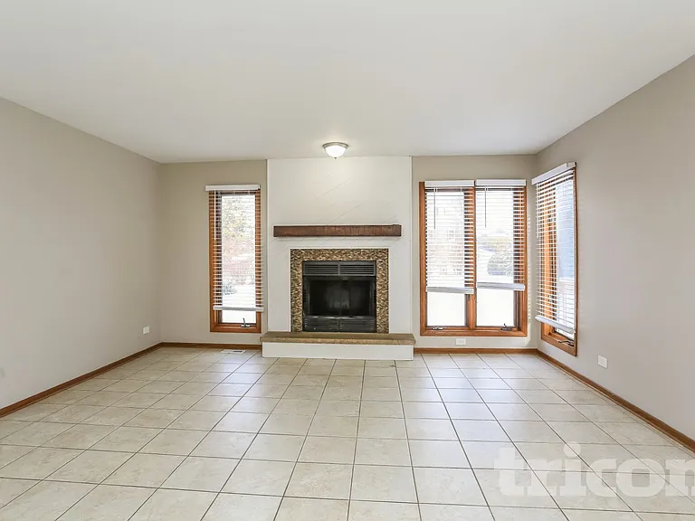 5004 Lake Dawnwood Dr — Photo 6